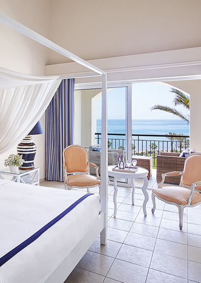 luxury-guestroom-direct-sea-view-olympia-riviera