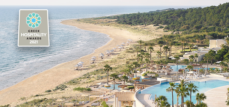 best-greek-family-resort-2021-greek-hospitality-awards