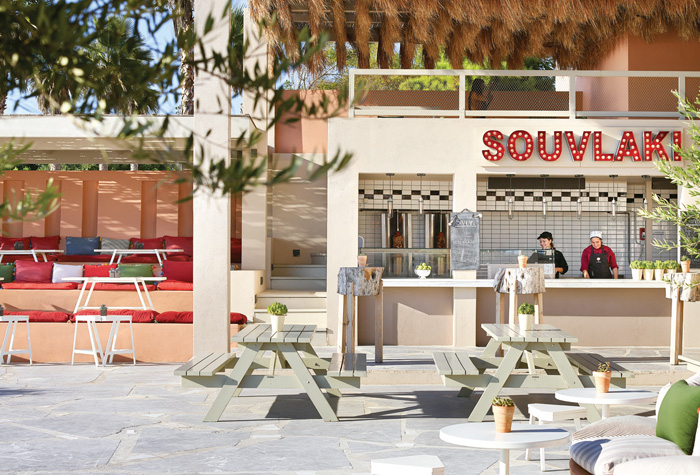 01-souvlaki-in-olympia-oasis-hotel